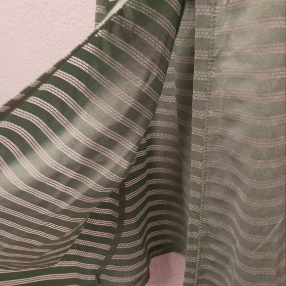 Zyia Active Forest Nimbus Split Back Tank Large Womans - Picture 5 of 5